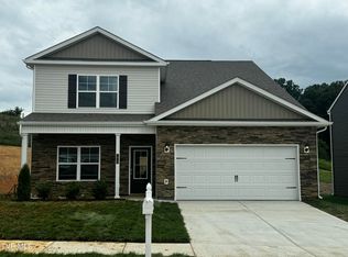 1813 Fox Meadows Cir, Bluff City, TN 37618
