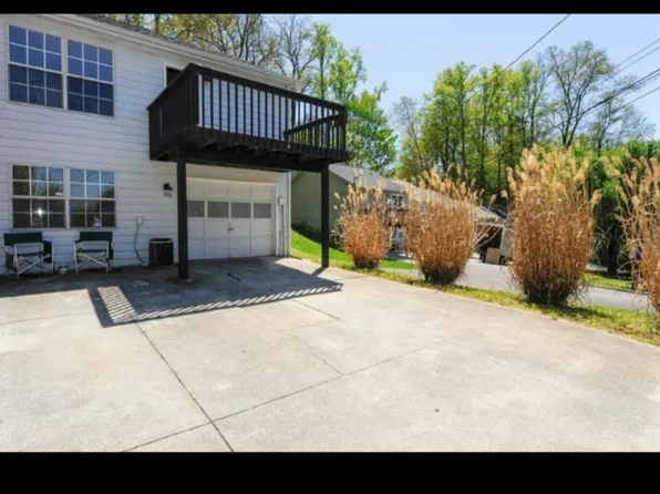706 Shadywood Ln, Knoxville, TN 37923
