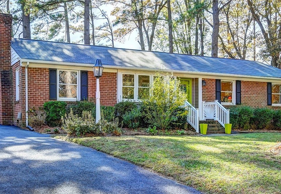 1st image of 10311 Sauna Dr