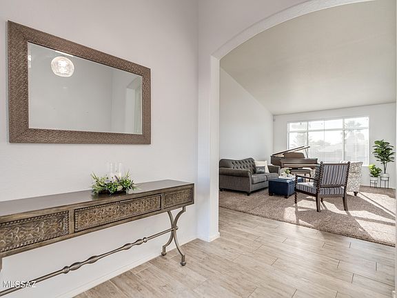 4th image of 8516 S Placita San Bernardo
