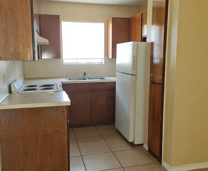 711 Tumbleweed Dr #2 — Photo 6