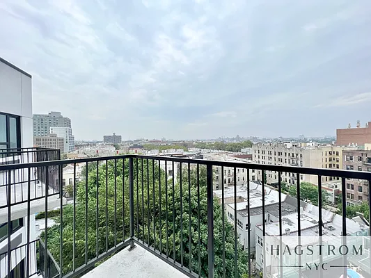 Rented by Hagstrom Management Inc | media 31