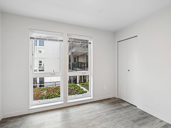 5th image of 2950 S Dakota St #2