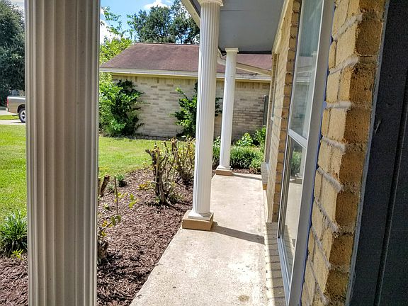 Front Porch Area