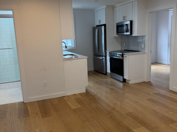 105 Saugatuck Ave #2B