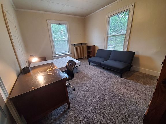 5th image of 519 E Buffalo St APT 7