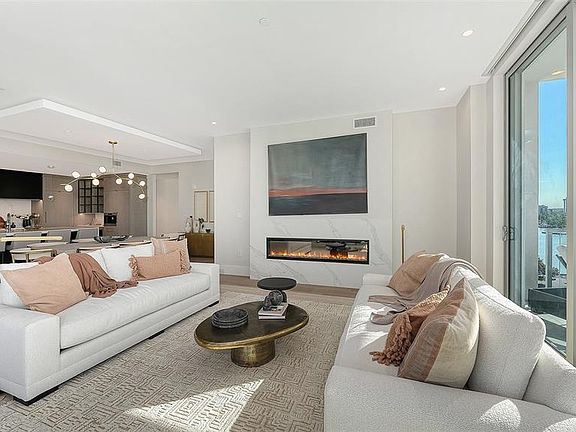 5th image of 253 Golden Gate Point #701