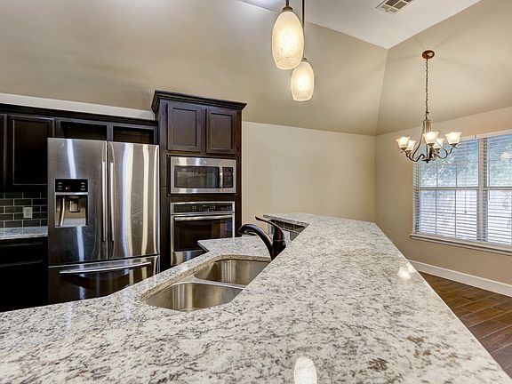3rd image of 4844 Del Aire Dr