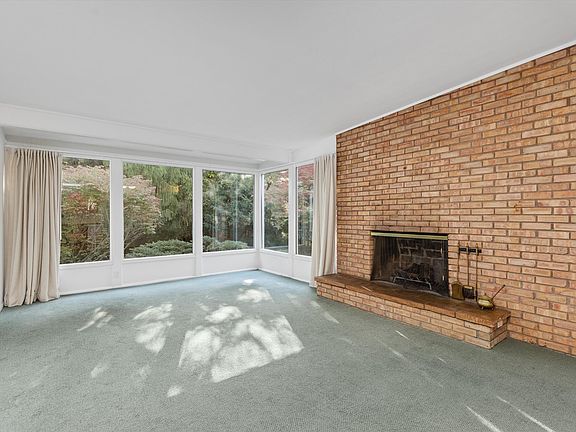 4th image of 4 Heatheridge Ave