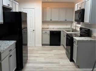 221 W Kelly Ave, Hampton, VA 23663