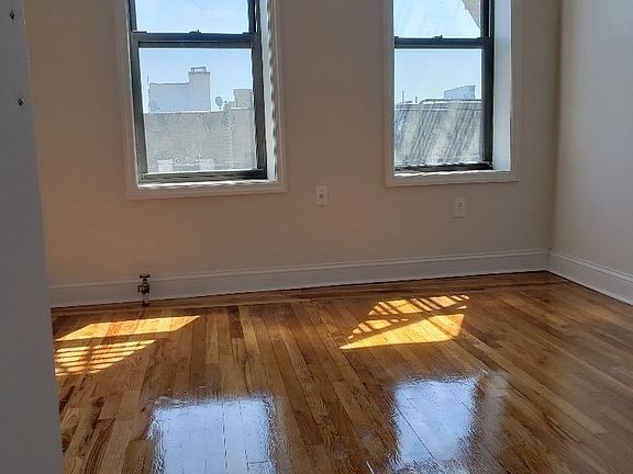3rd image of 115 Ocean Ave #6FB