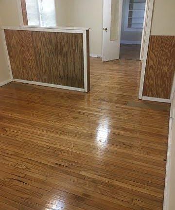 3rd image of 2484 Oakland Ave