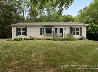 7295 Saginaw Dr, Kalamazoo, MI 49048