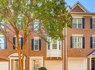 1906 Waters Edge Trl, Roswell, GA 30075