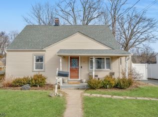 74 Bergen Ave, Wanaque, NJ 07420