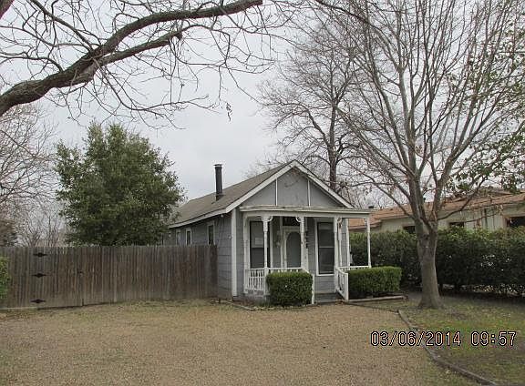 3rd image of 731 W Gross St