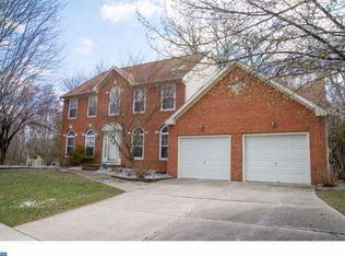 69 Autumn Ridge Dr, Glassboro, NJ 08028