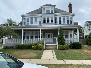 37 Hamilton Ave #300, Oyster Bay, NY 11771