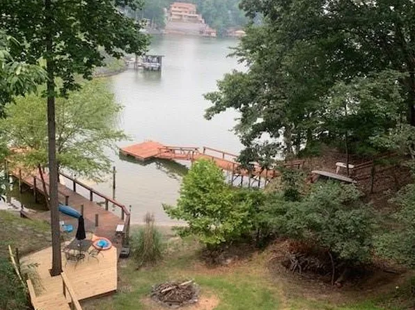 9021 Palau Ct, Tega Cay, SC 29708