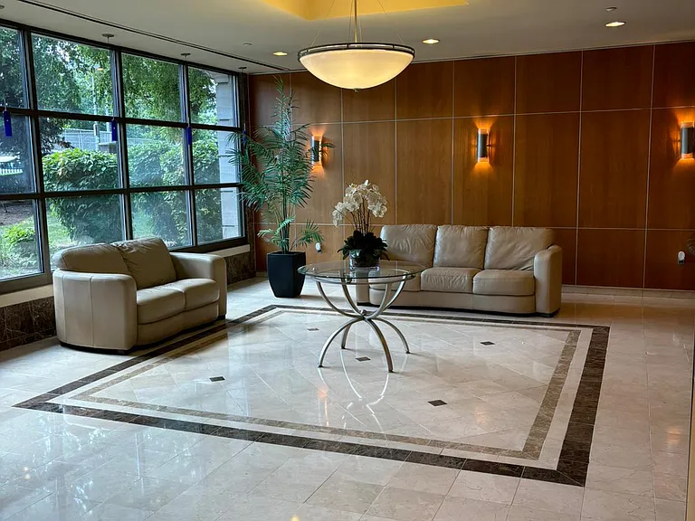 60 Parkway Dr E #15A — Photo 24