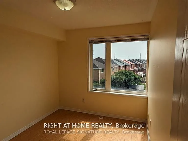 4869 Half Moon Grv #27 — Photo 20
