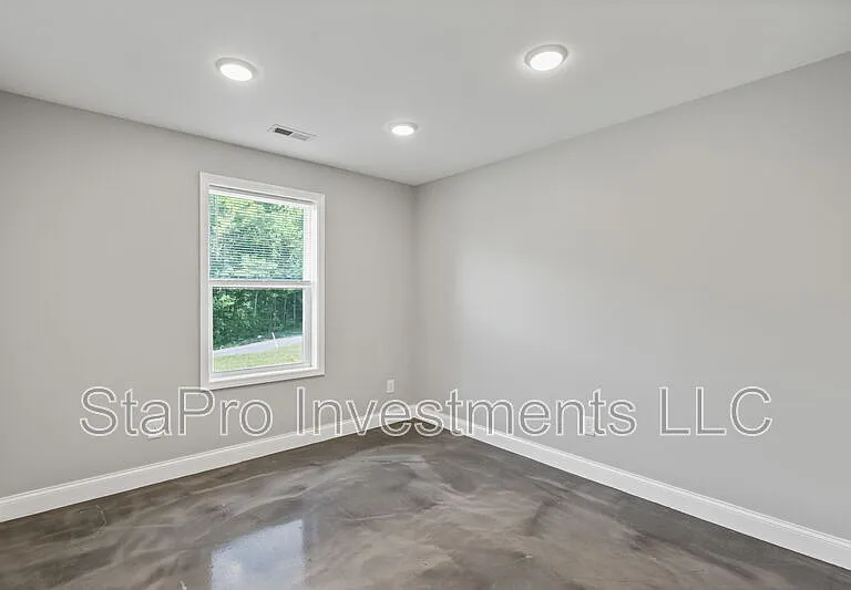73 McMurtry Rd — Photo 5