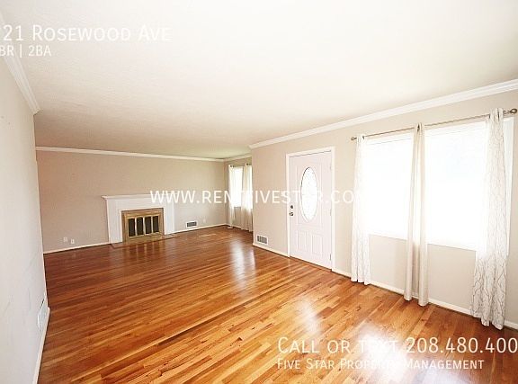 2nd image of 221 Rosewood Ave