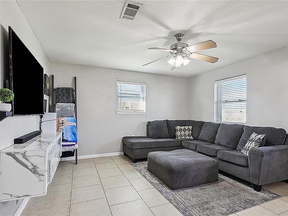 2nd image of 1201 East Dr