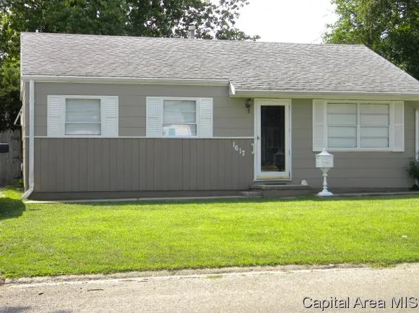 1617 Lakeview Ter, Jacksonville, IL 62650