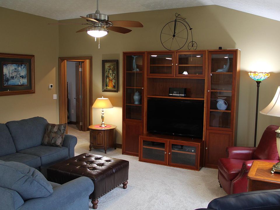 1st image of 1134 Parklawn Ct