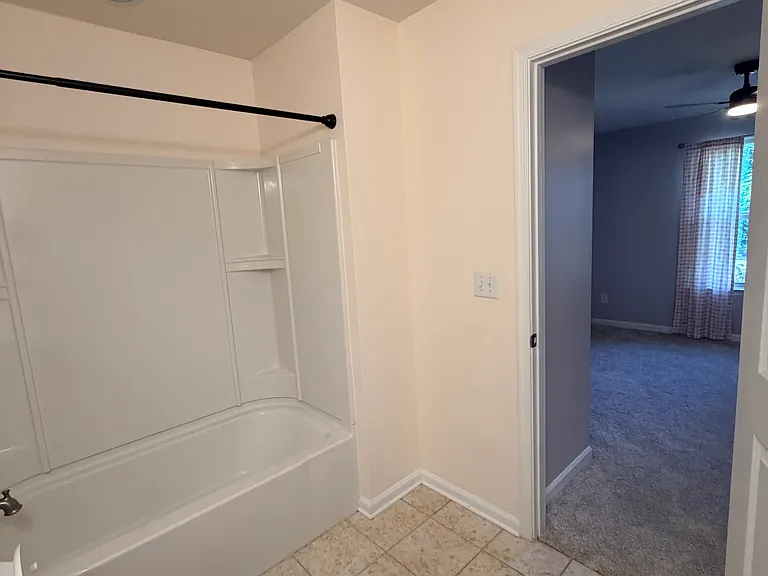 5816 Selkirkshire Rd — Photo 24