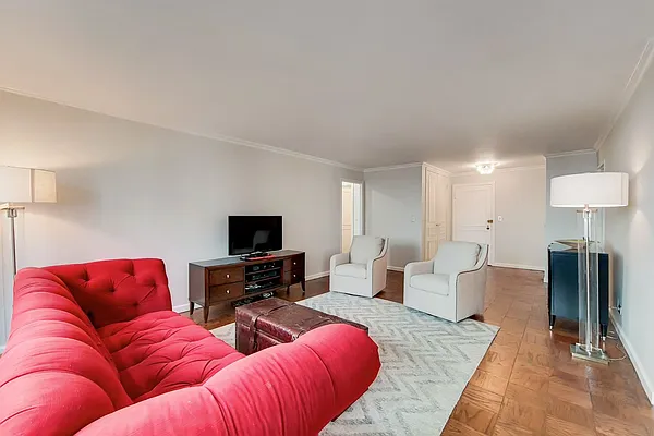 Rented by Compass | media 2