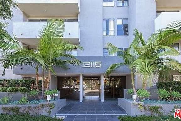 2nd image of 12115 San Vicente Blvd Unit 201