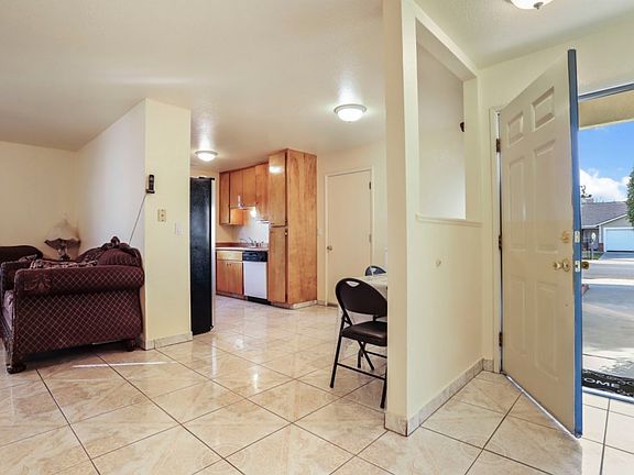 4th image of 3919 Kentucky Ave