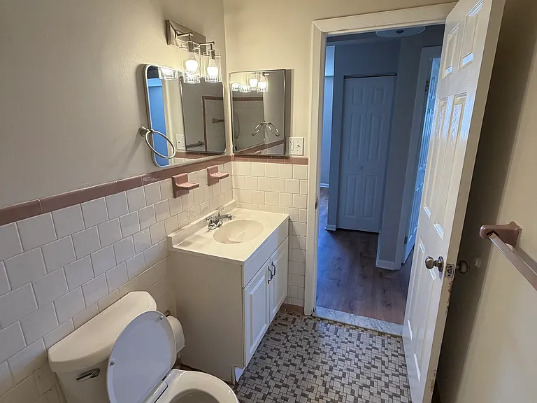2 Warren Lodge Ct #A — Photo 8