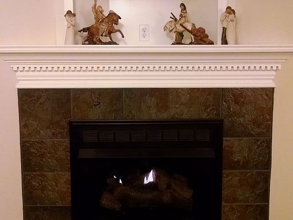 fireplace w built in shelves