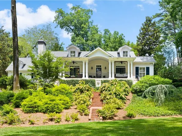 3907 Club Dr NE, Atlanta, GA 30319