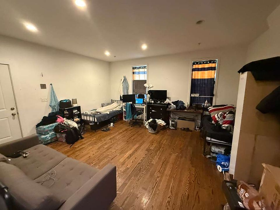 1st image of 55 Heath St APT 1