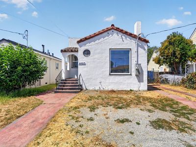 9307 C St, Oakland, CA, 94603