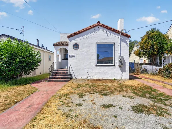 9307 C St, Oakland, CA 94603