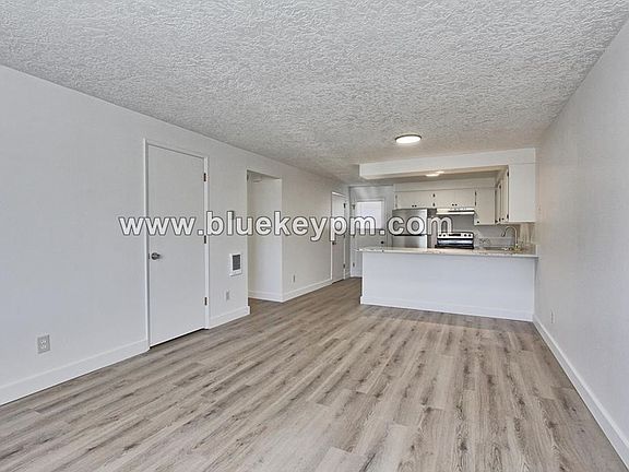 4th image of 218 SE Clark Ave #Wkal218-2
