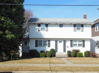 284 E Noble St, Nanticoke, PA 18634