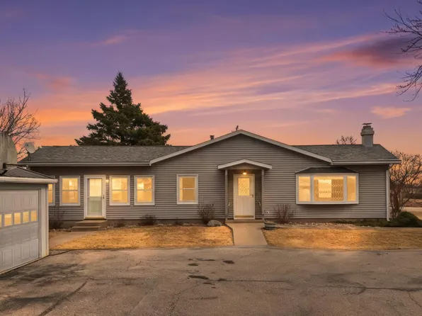 1778 Taylor Ave, Muscatine, IA 52761