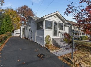 28 Valley View Rd, Verona, NJ 07044