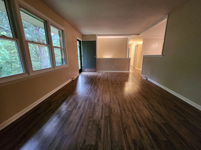 5608 Fallingbrooks Dr — Photo 6