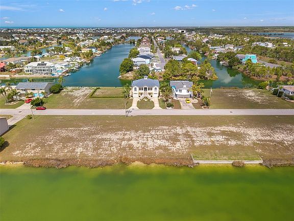 5th image of 4018 Amberjack Dr #44