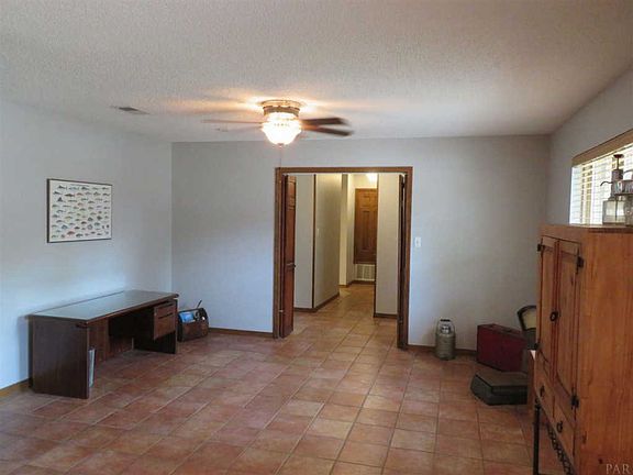 4th image of 2465 Semoran Dr