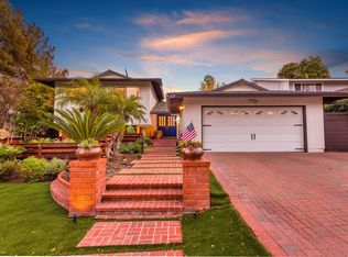 5527 Rainbow Crest Dr, Agoura Hills, CA 91301