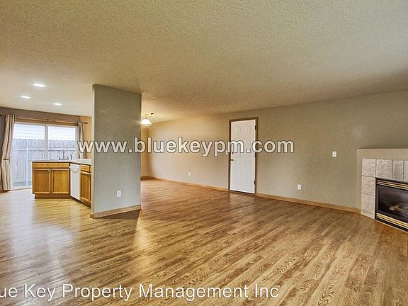 4th image of 5900 NE 99th St