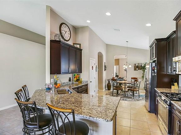 5th image of 17612 Buckingham Garden Dr